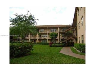 151 SW 134th Way 212N, Pembroke Pines, FL 33027