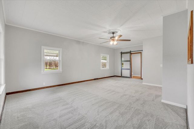 8850 Ridgewood Road, Rock Island, IL 61201