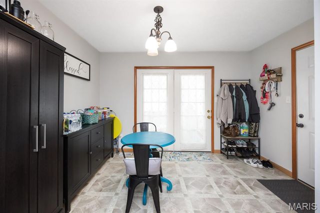 15 Michelle Drive, Mascoutah, IL 62258