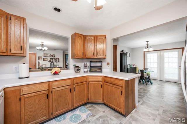 15 Michelle Drive, Mascoutah, IL 62258