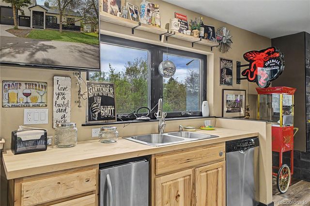 175 Zephyr Street, Lakewood, CO 80226