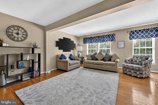 1327 MARE ST, Ranson, WV 25438