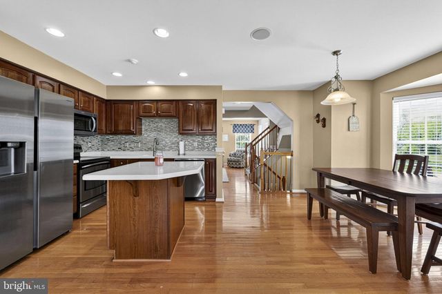 1327 MARE ST, Ranson, WV 25438