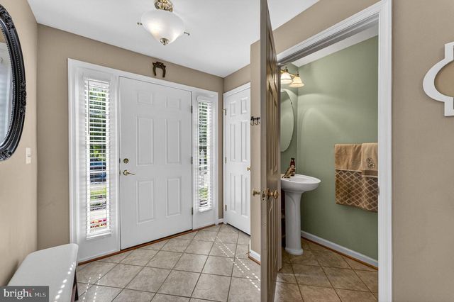 1327 MARE ST, Ranson, WV 25438