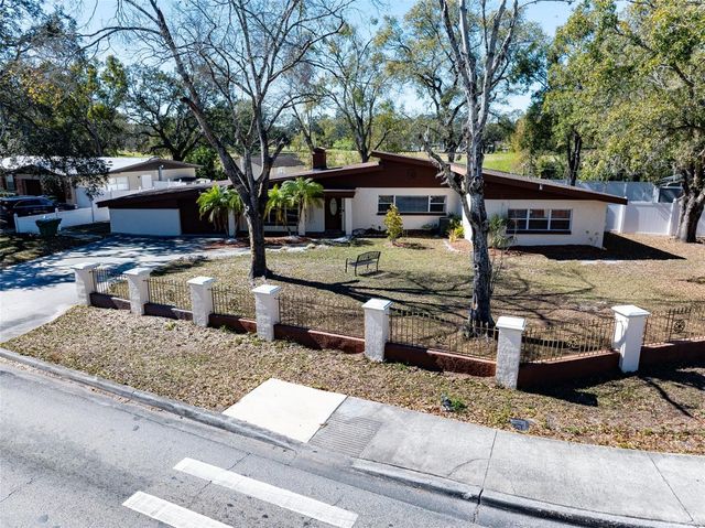 11608 N BOULEVARD, Tampa, FL 33612