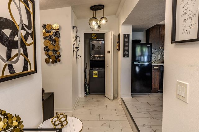 11608 N BOULEVARD, Tampa, FL 33612