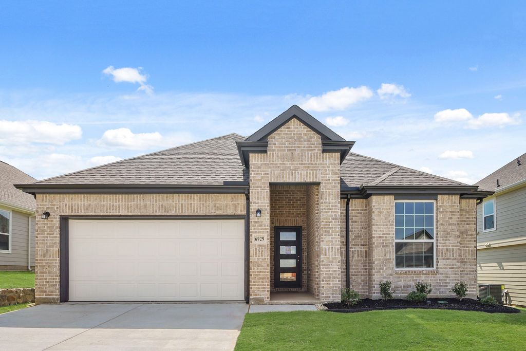 6929 Night Owl Lane, Fort Worth, TX 76036