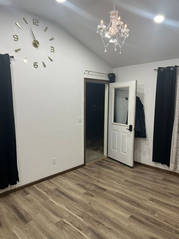 132 E Richland Avenue, Shelby, MT 59474 photo 2