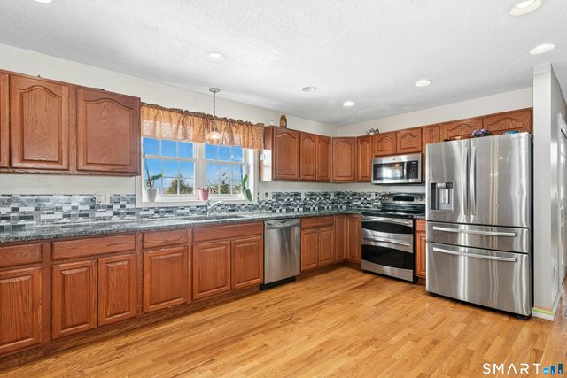 25 Tyler Hill Road, Naugatuck, CT 06770