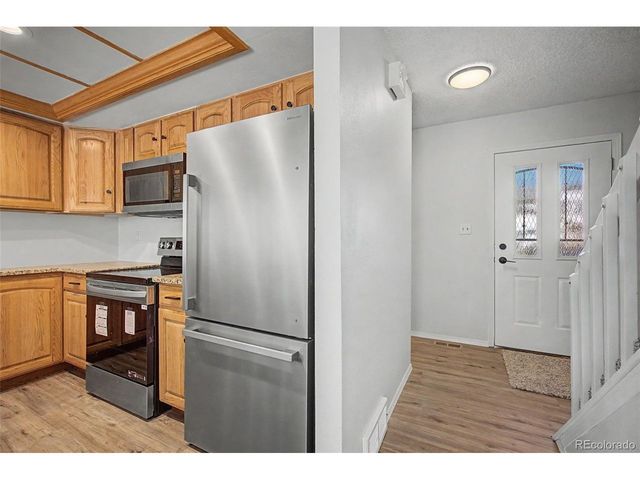 2455 Lexington Village Ln, Colorado Springs, CO 80916