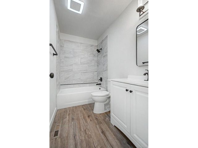 2455 Lexington Village Ln, Colorado Springs, CO 80916