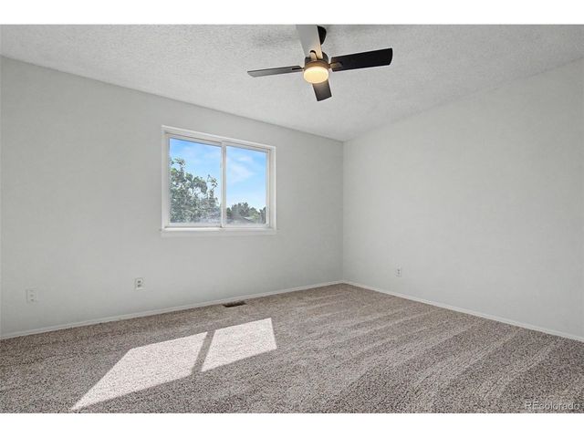 2455 Lexington Village Ln, Colorado Springs, CO 80916