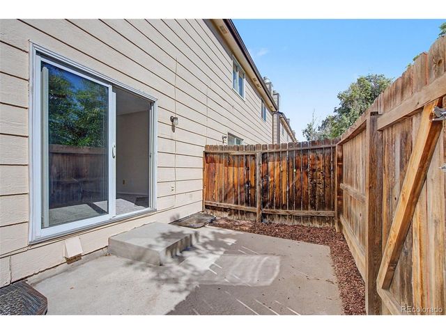 2455 Lexington Village Ln, Colorado Springs, CO 80916