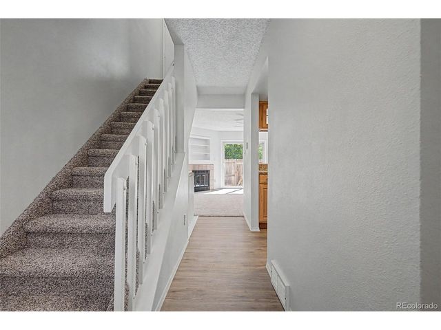 2455 Lexington Village Ln, Colorado Springs, CO 80916