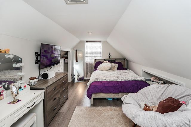 129 Norwalk Avenue A, Medford, NY 11763