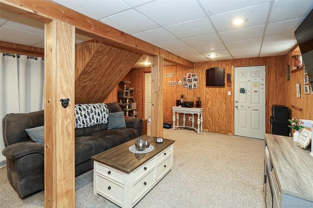 129 Norwalk Avenue A, Medford, NY 11763