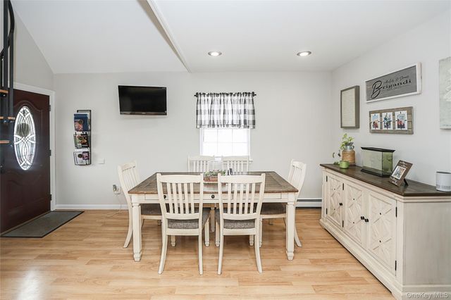 129 Norwalk Avenue A, Medford, NY 11763