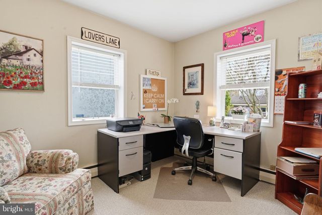 211 LONGVIEW AVE, Langhorne, PA 19047