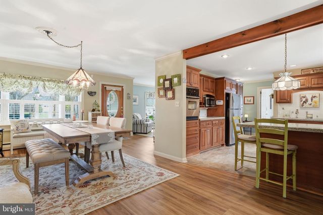 211 LONGVIEW AVE, Langhorne, PA 19047