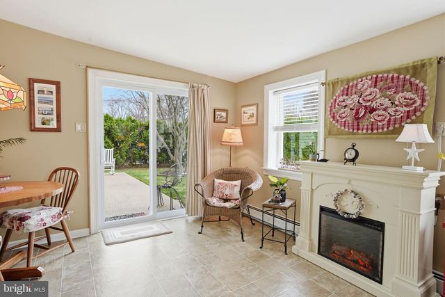 211 LONGVIEW AVE, Langhorne, PA 19047