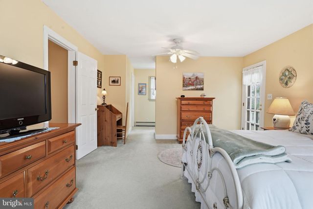 211 LONGVIEW AVE, Langhorne, PA 19047