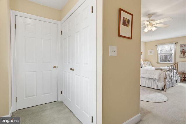 211 LONGVIEW AVE, Langhorne, PA 19047