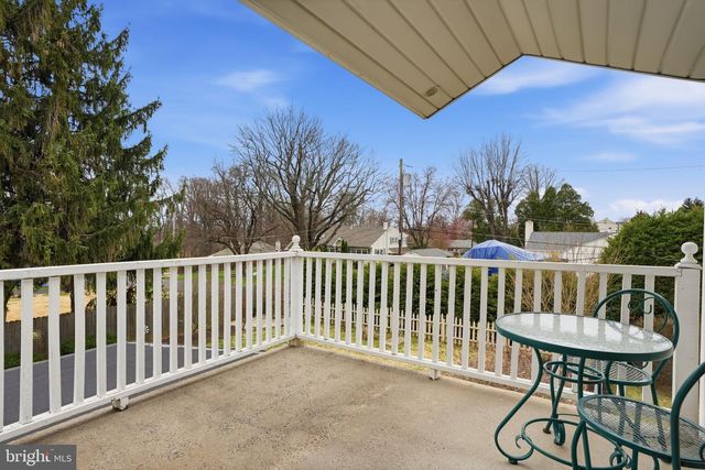 211 LONGVIEW AVE, Langhorne, PA 19047