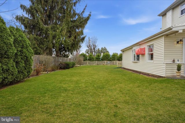 211 LONGVIEW AVE, Langhorne, PA 19047