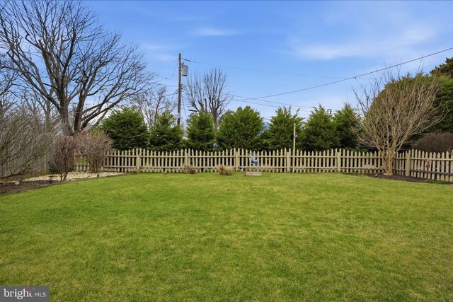 211 LONGVIEW AVE, Langhorne, PA 19047