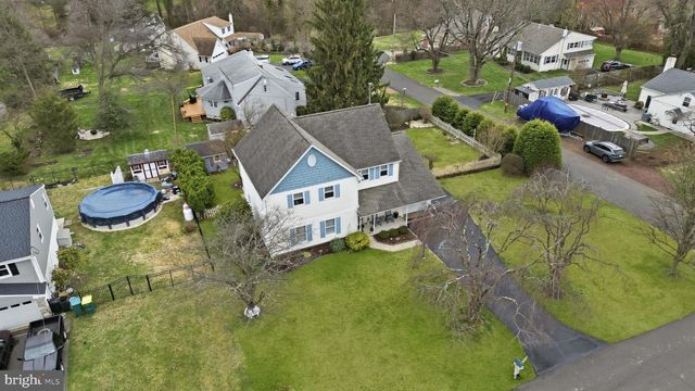 211 LONGVIEW AVE, Langhorne, PA 19047