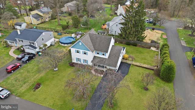 211 LONGVIEW AVE, Langhorne, PA 19047