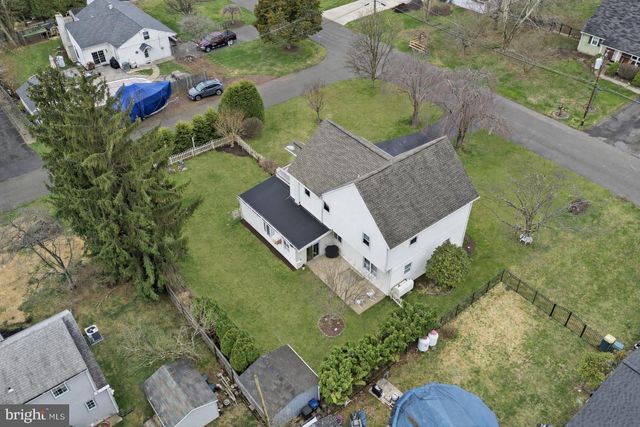 211 LONGVIEW AVE, Langhorne, PA 19047