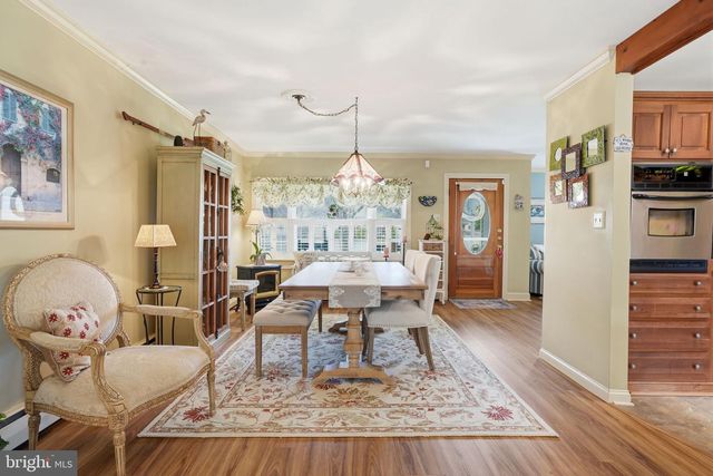 211 LONGVIEW AVE, Langhorne, PA 19047