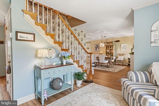 211 LONGVIEW AVE, Langhorne, PA 19047