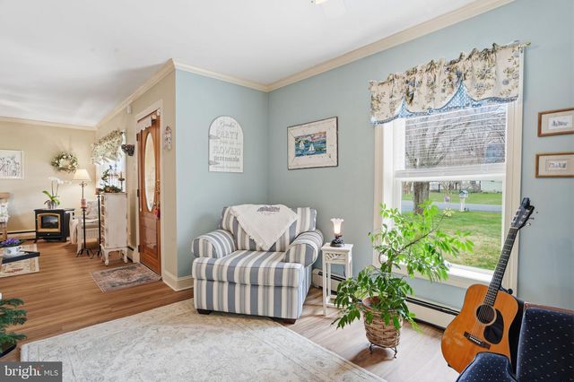 211 LONGVIEW AVE, Langhorne, PA 19047