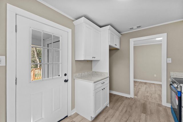 1715 Brooklane Dr., Hattiesburg, MS 39401