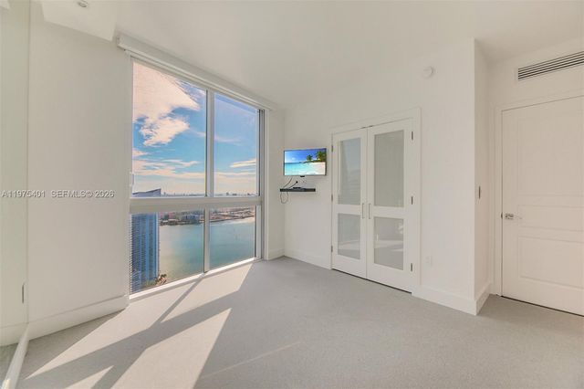 465 Brickell Ave 4301, Miami, FL 33131