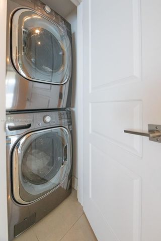 465 Brickell Ave 4301, Miami, FL 33131