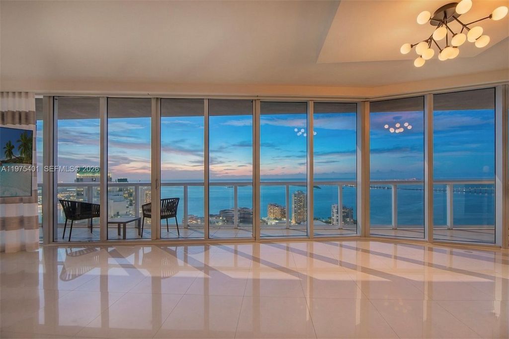 465 Brickell Ave 4301, Miami, FL 33131