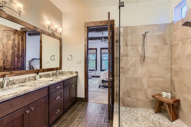 2217 Seabiscuit CV 103, Spicewood, TX 78669