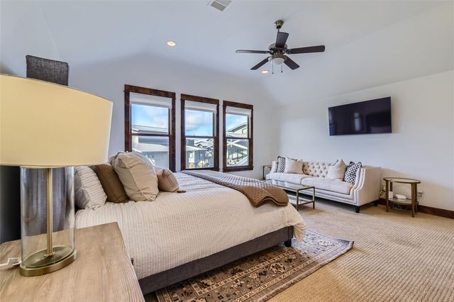 2217 Seabiscuit CV 103, Spicewood, TX 78669