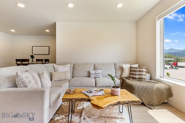2221 F Willow Lane 99, Livingston, MT 59047