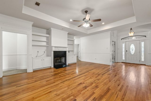 108 Bouriese Circle, Maumelle, AR 72113