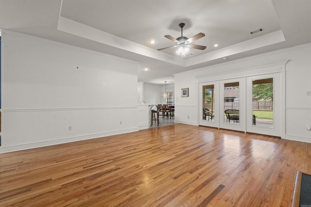 108 Bouriese Circle, Maumelle, AR 72113