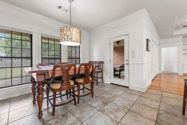 108 Bouriese Circle, Maumelle, AR 72113