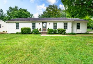325 Binkley Dr, Nashville, TN 37211
