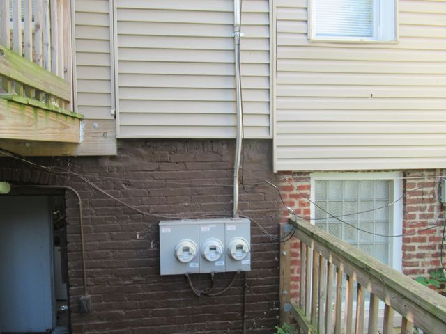 7533 S Dorchester Avenue, Chicago, IL 60619