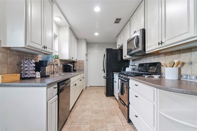 2620 Carmel Drive, Carrollton, TX 75006