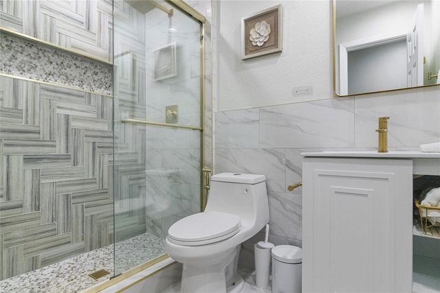 2620 Carmel Drive, Carrollton, TX 75006