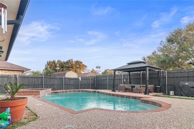 2620 Carmel Drive, Carrollton, TX 75006